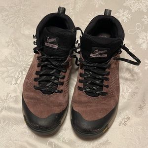 Danner Women’s Size 10 Trail 2650 Boots
